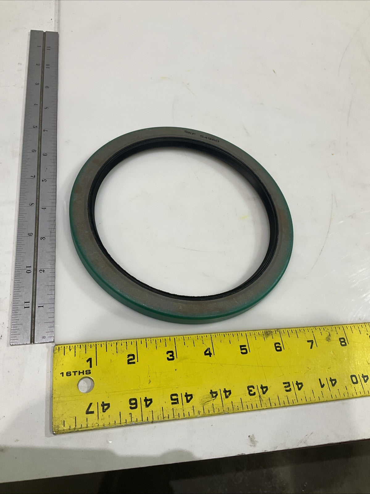 SKF CR 54960 RADIAL SHAFT OIL SEAL Z2M