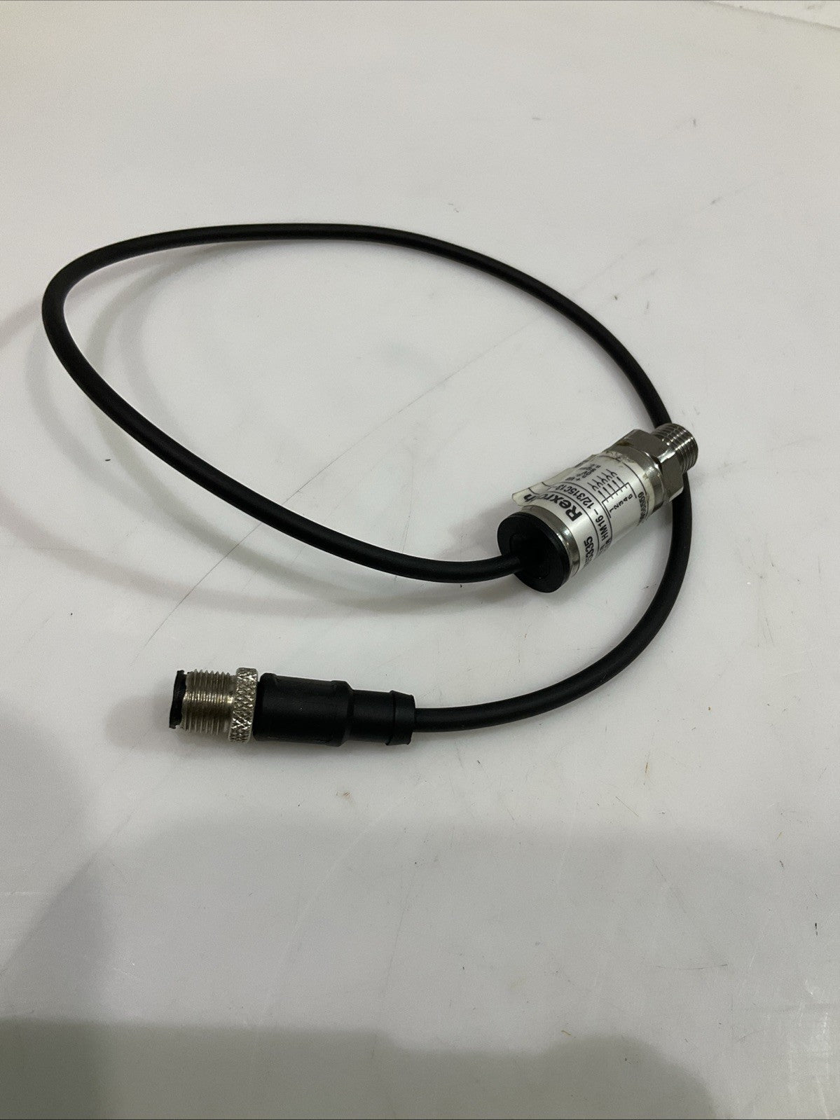 REXROTH R900985335 PRESSURE TRANSDUCER 36VDC Z2M