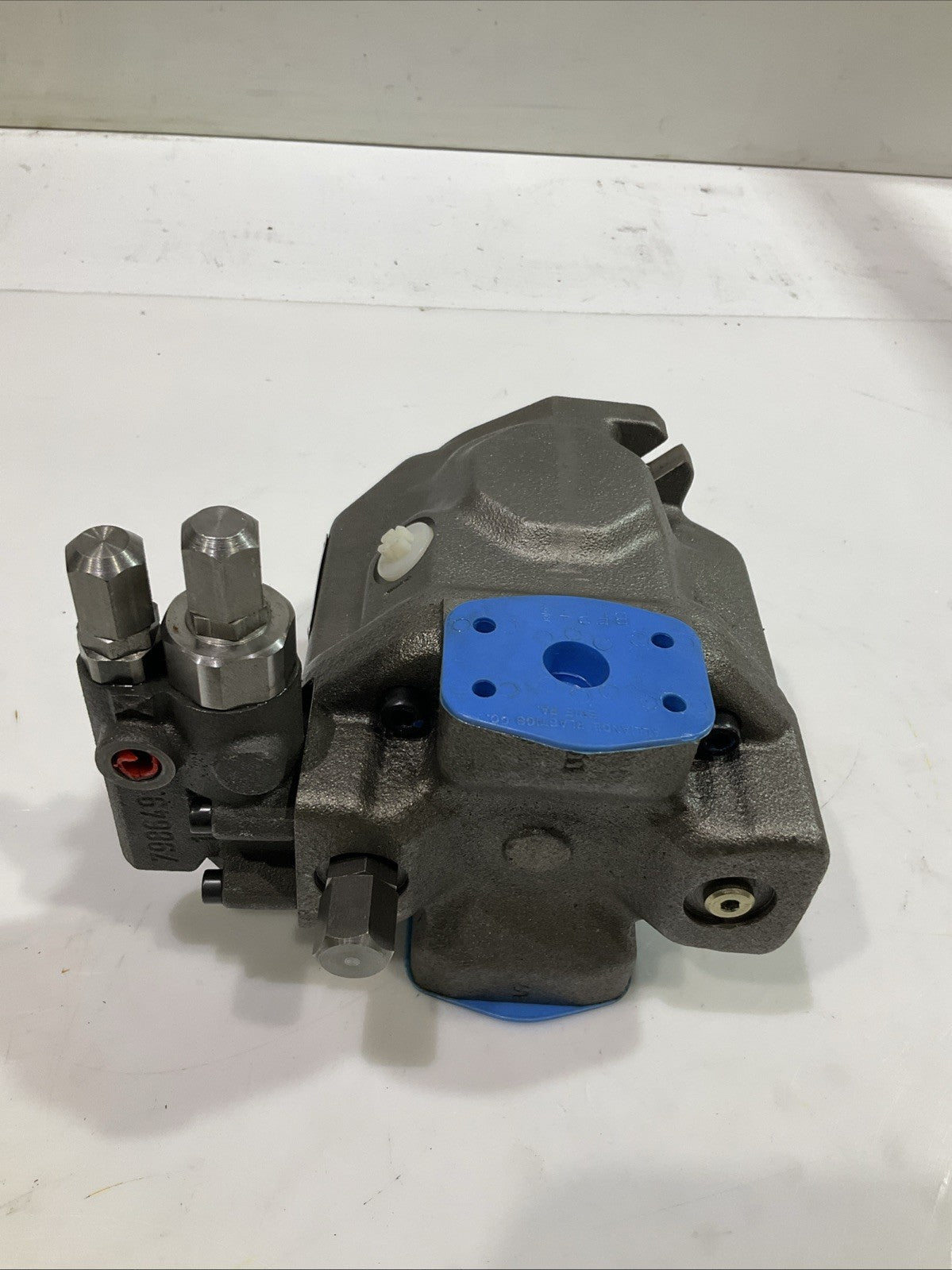 BRUENINGHAUS HYDROMATIK R910946934 SN 40069316 HYDRAULIC PISTON PUMP Z2M