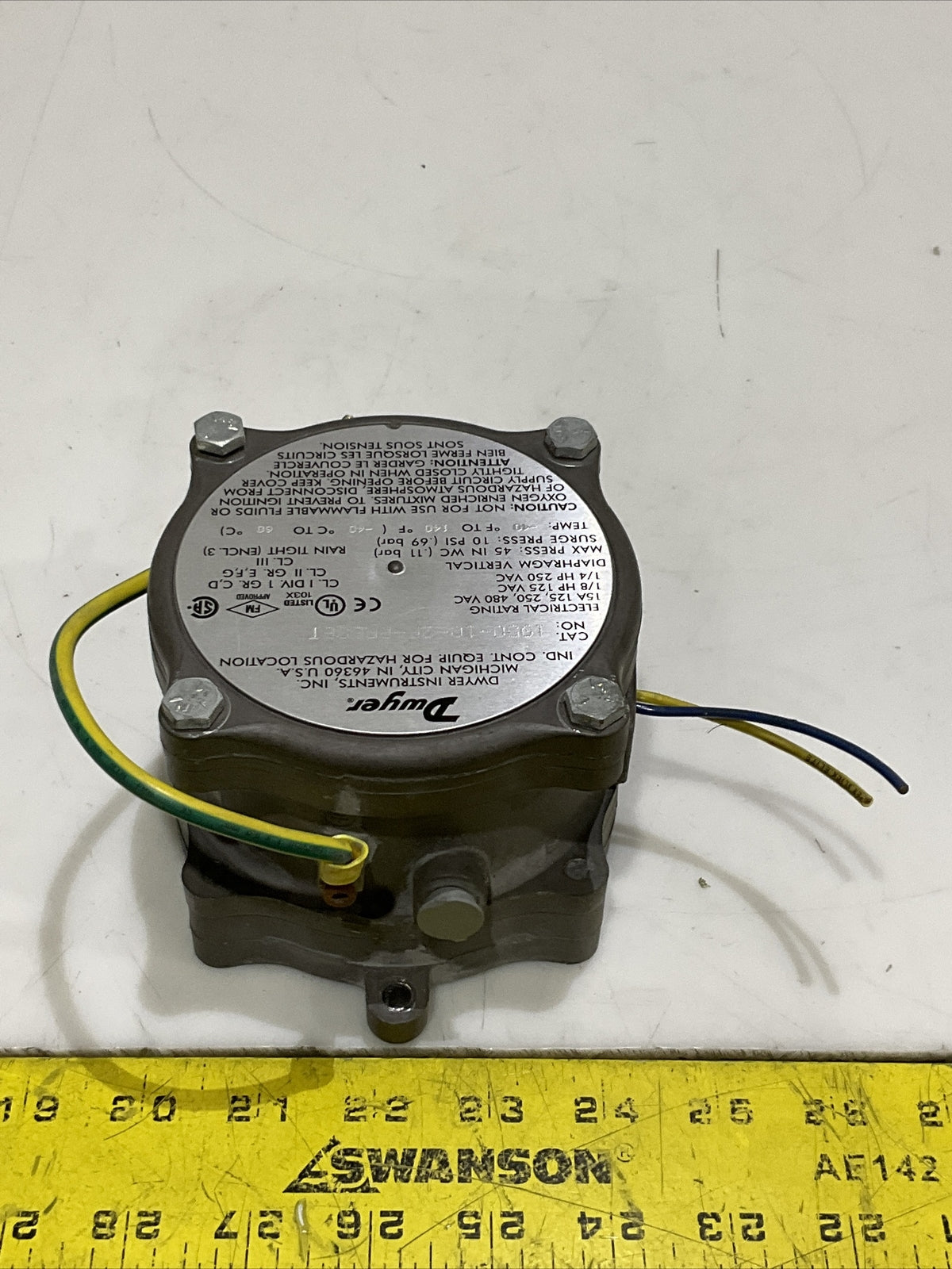 DWYER 1950-10-2F-PRESET DEFERENTIAL POWER SWITCH CDM