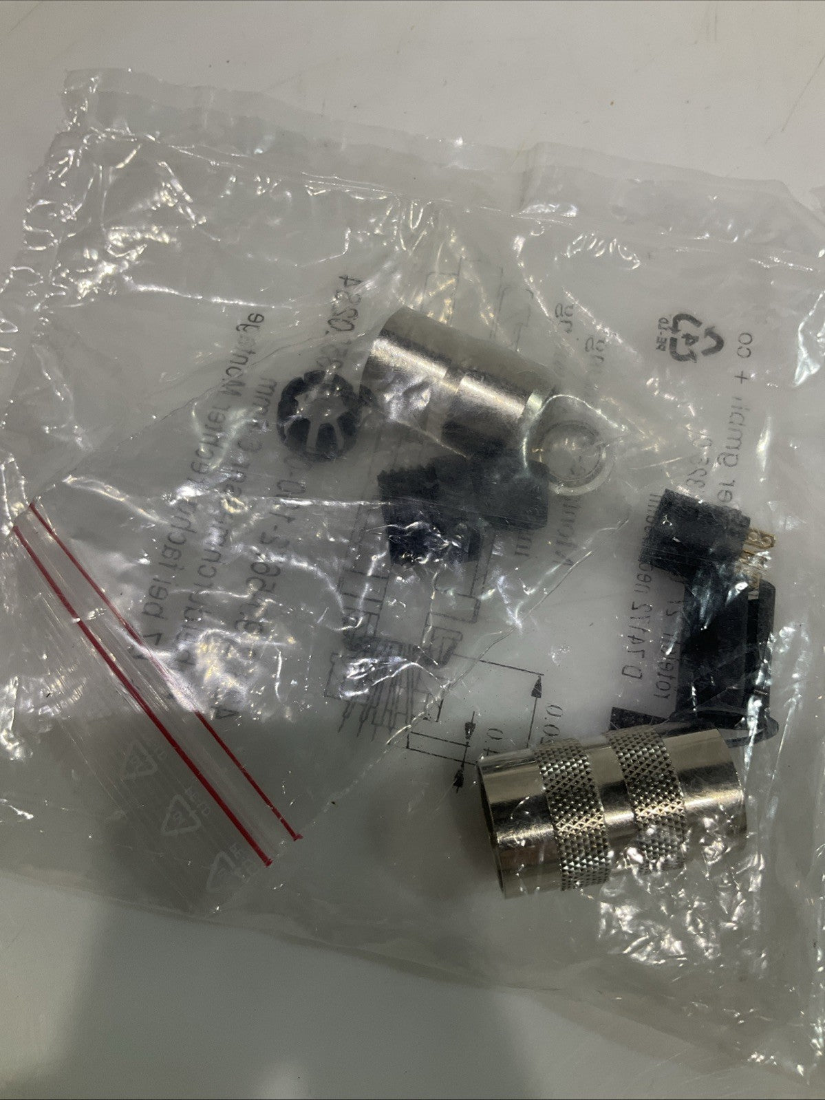 BALLUFF 782008 BKS-S32M-00 STRAIGHT CONNECTOR TERMINAL PIN STECKVERBINDER Z2M