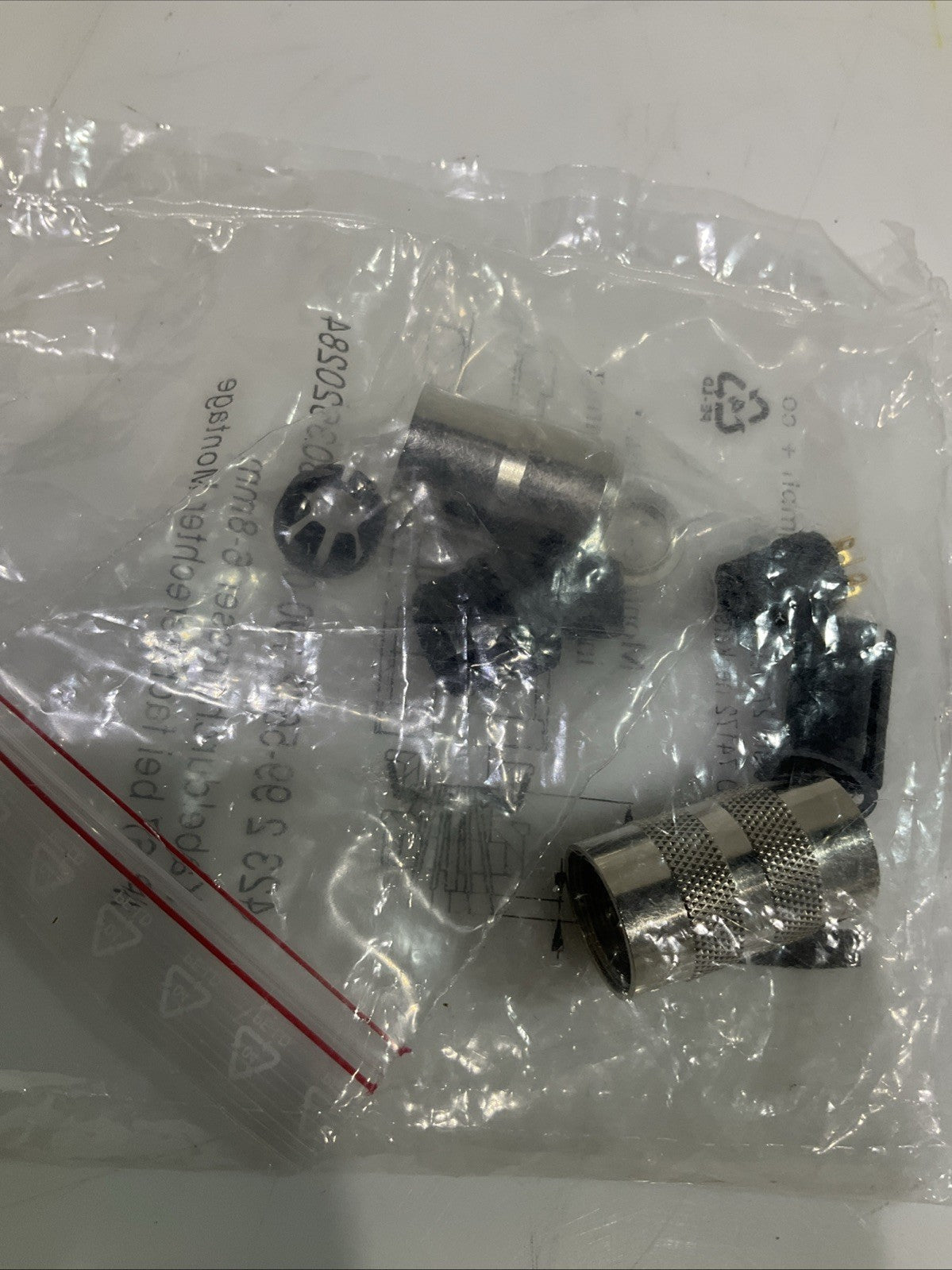 BALLUFF 782008 BKS-S32M-00 STRAIGHT CONNECTOR TERMINAL PIN STECKVERBINDER Z2M