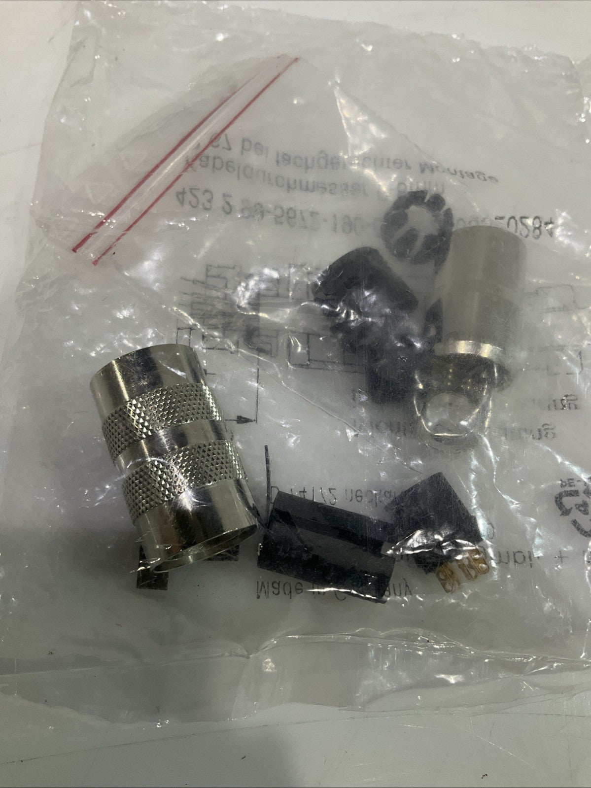 BALLUFF 782008 BKS-S32M-00 STRAIGHT CONNECTOR TERMINAL PIN STECKVERBINDER Z2M