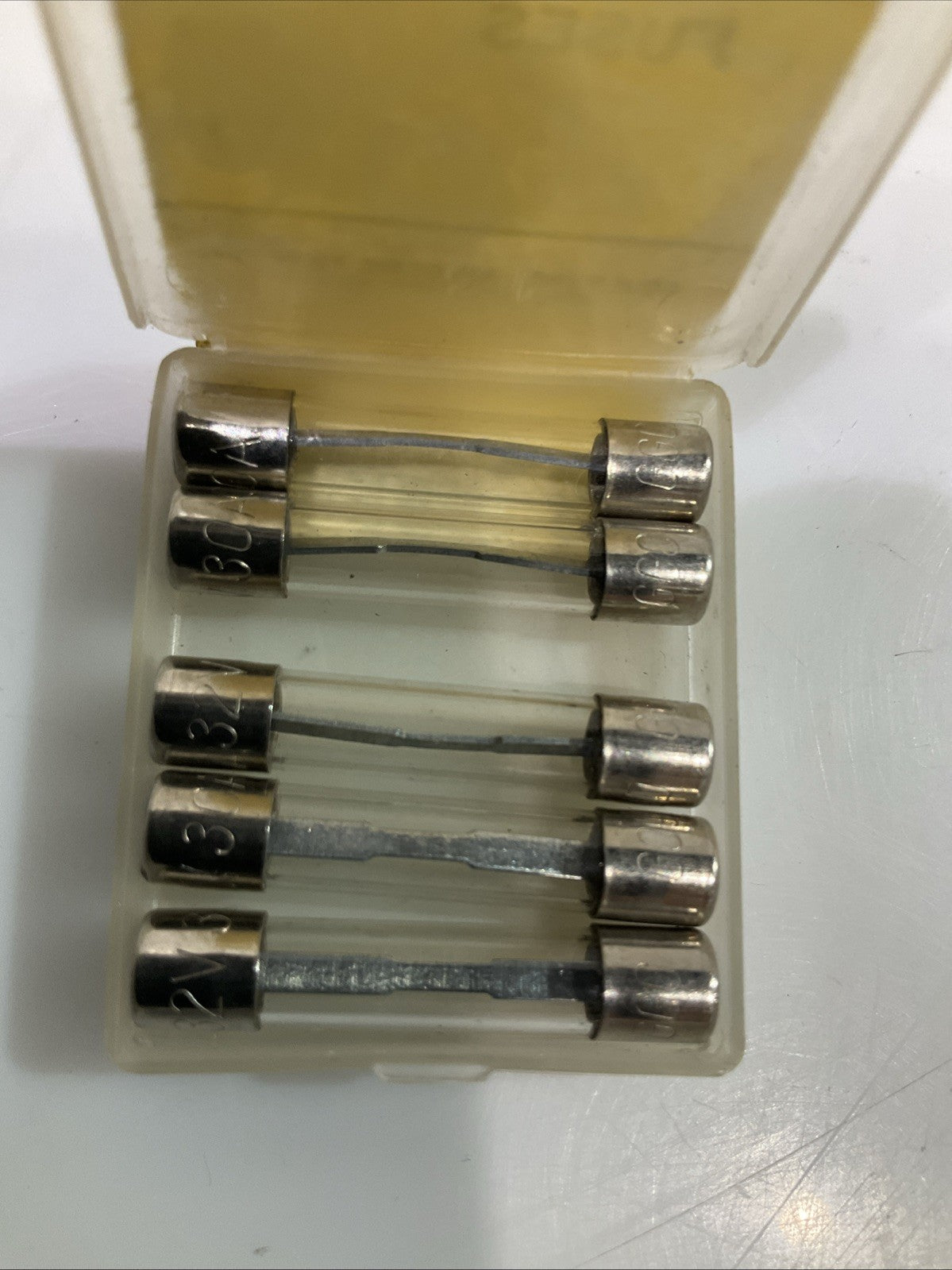 GOULD SHAWMUT GGC30 32V/30A FAST ACTING FUSE LOT OF 40 Z2M