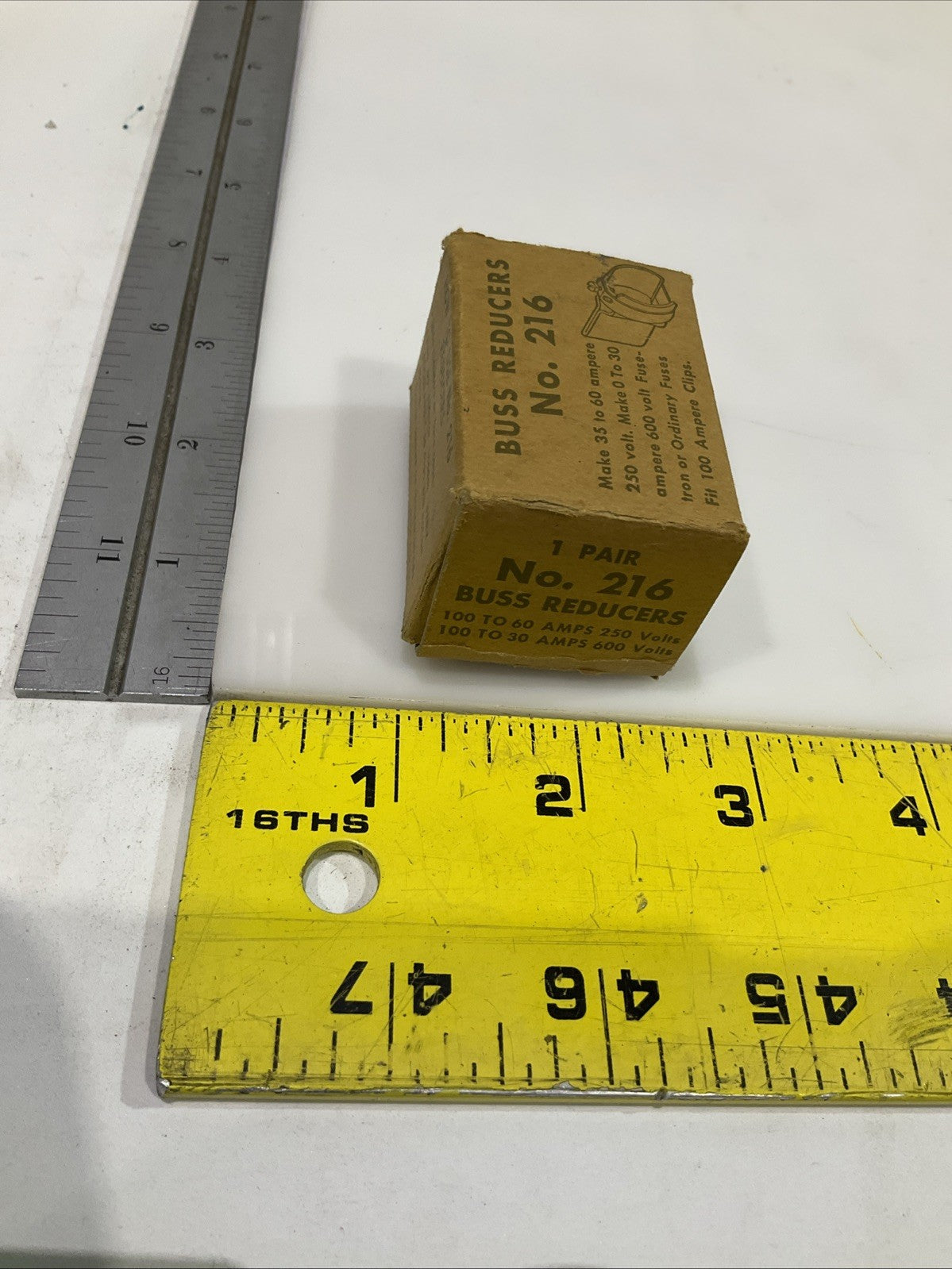 EATON BUSSMANN 216 FUSE REDUCERS LOT OF 2 Z2M