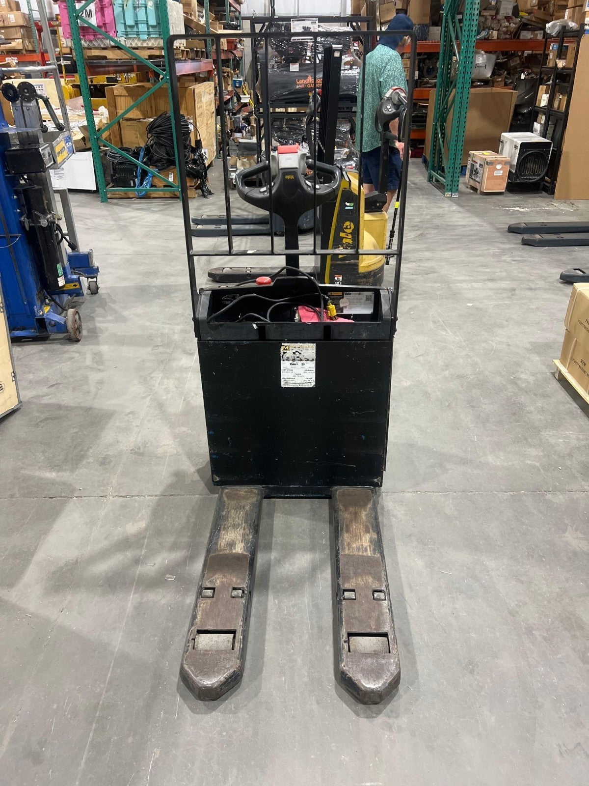 2020 YALE PALLET JACK MODEL MPB045VGN24T2534,ELECTRIC, 24V
