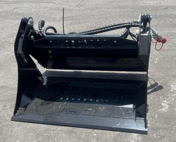 UNUSED 2025 GIYI 4-IN-1 BUCKET ATTACHMENT MODEL GY-XKH39F MINI SKID STEER 39"