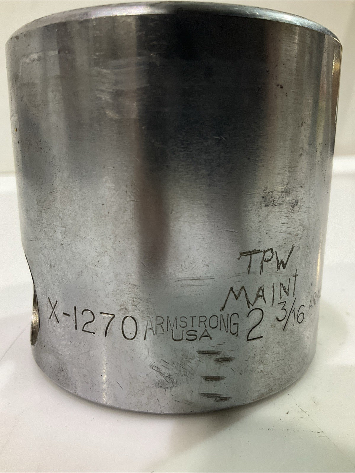 ARMSTRONG X-1270 DRIVE 2 3/16 ARMALOY STANDARD SOCKET Y2M