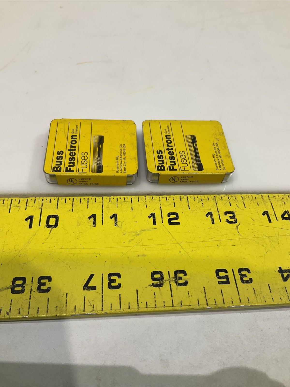 BUSSFUSETRON N3.2/10 TIME DELAY CYLINDRICAL FUSE LOT OF 10 Z2M