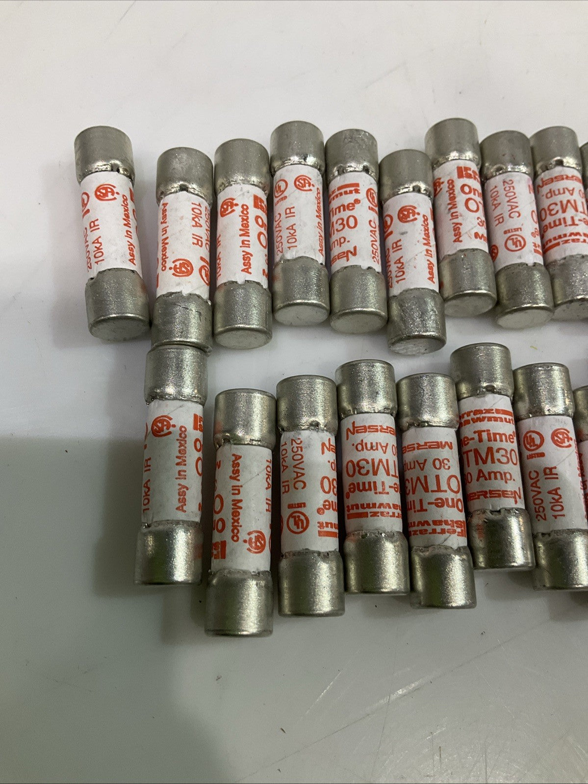 MERSEN- FERRAZ SHAWMUT OTM30 MIDGET FAST ACTING FUSE 30AMP LOT OF 20 Z2M
