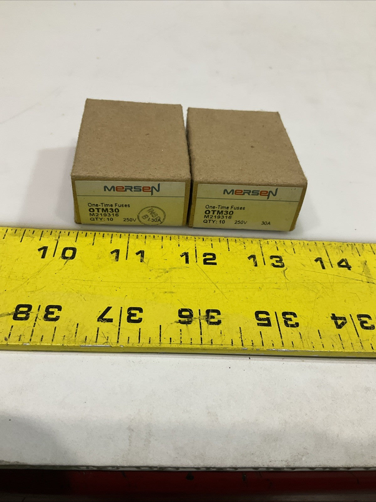MERSEN- FERRAZ SHAWMUT OTM30 MIDGET FAST ACTING FUSE 30AMP LOT OF 20 Z2M
