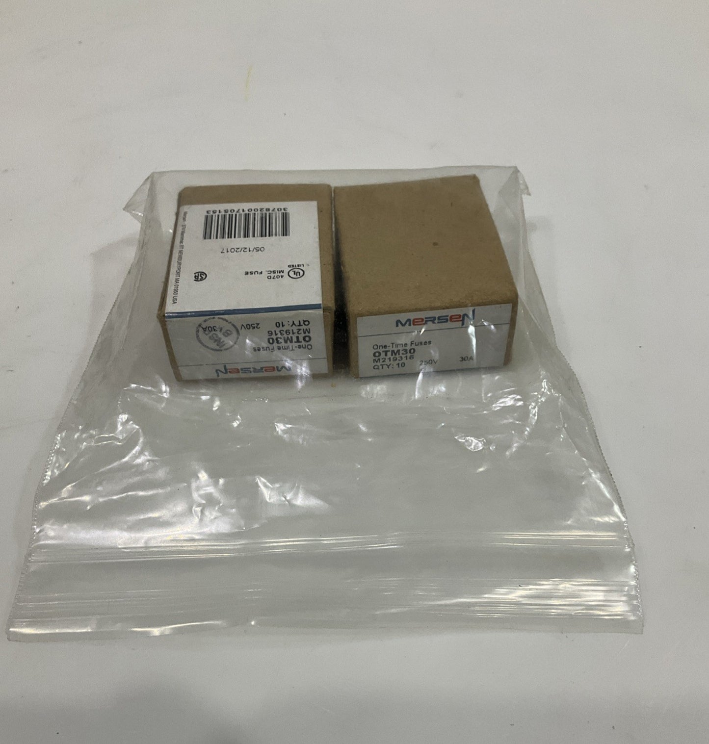MERSEN- FERRAZ SHAWMUT OTM30 MIDGET FAST ACTING FUSE 30AMP LOT OF 20 Z2M