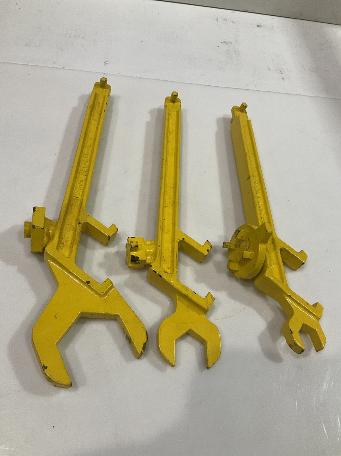 VESTIL PDL-800-M MULTI-PURPOSE OVERHEAD DRUMP LIFTERS/WRENCHES ZET OF 3 Z2M