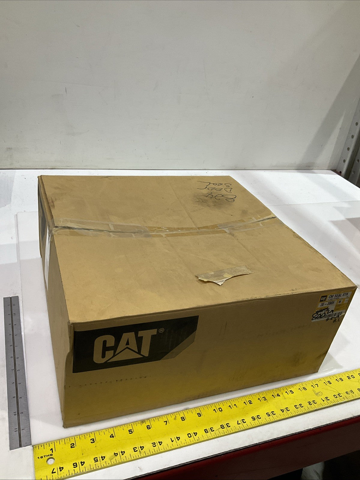 CAT-CATERPILLAR 3E-3805 N CAB DOOR BULK SEAL Y2M