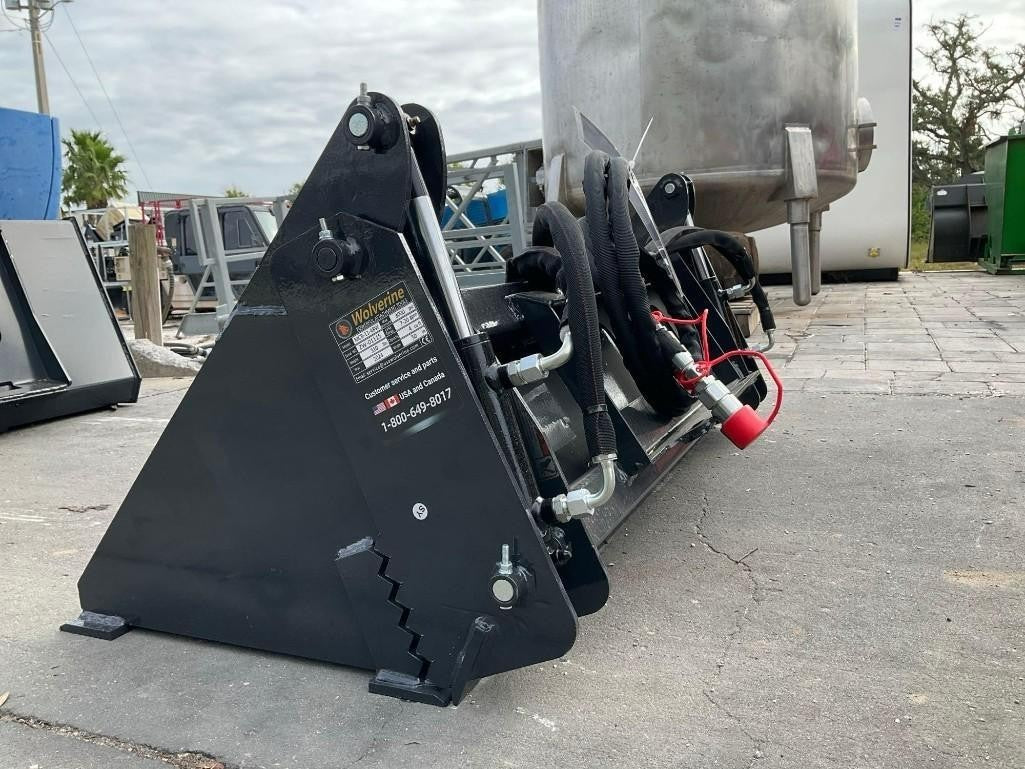 UNUSED 2025 WOLVERINE MCB-11-48W MINI COMBINATION SKID STEER BUCKET ATTACHMENT