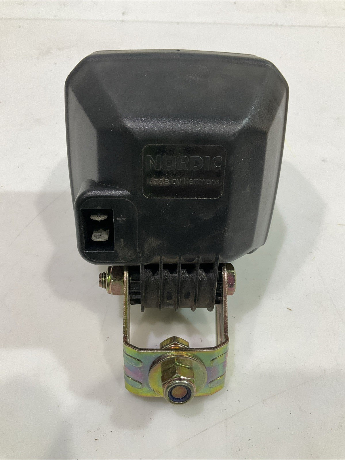 CAT-CATERPILLAR 168-6410 F 12V LAMP G ASSEMBLY LOT OF 2 Y2M
