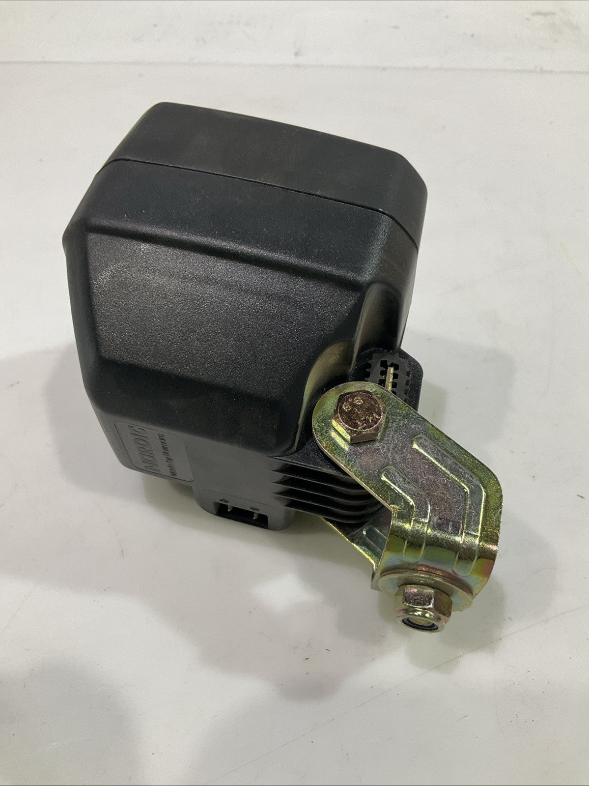 CAT-CATERPILLAR 168-6410 F 12V LAMP G ASSEMBLY LOT OF 2 Y2M