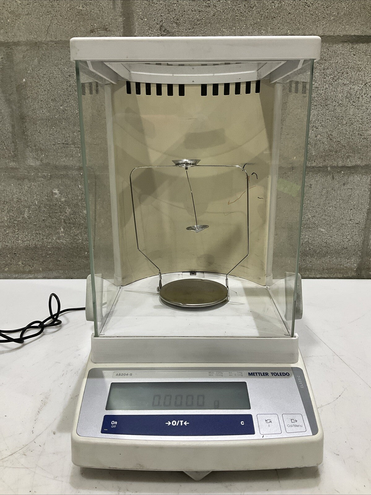 METTLER TOLEDO AB204-S ANALYTICAL BALANCE 8-14.5V 50/60HZ 11.6.18.415.184-0 373