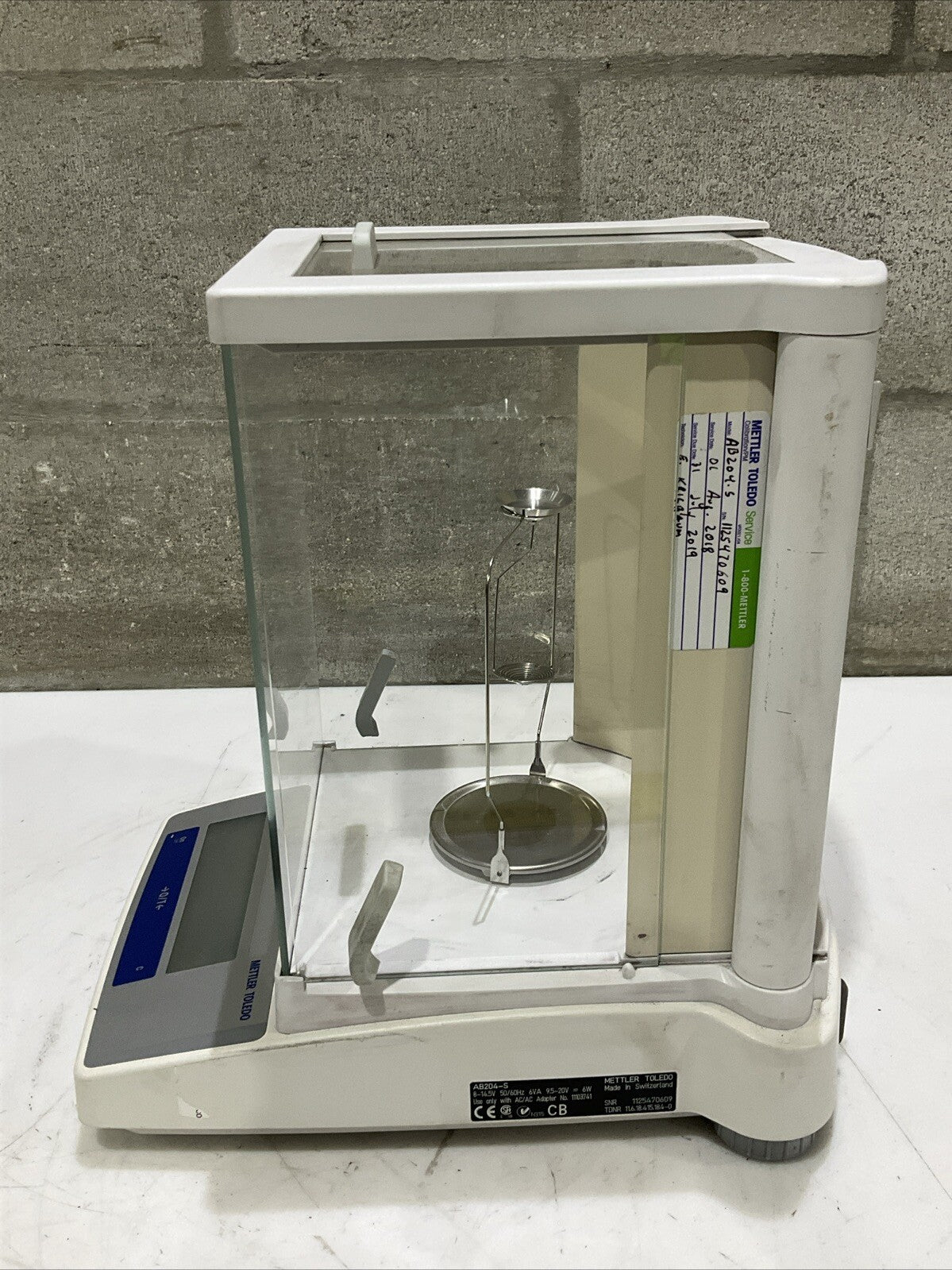 METTLER TOLEDO AB204-S ANALYTICAL BALANCE 8-14.5V 50/60HZ 11.6.18.415.184-0 373