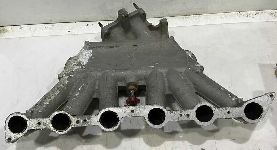 FORD RF-F5TE-9425-BA FUEL INJECTION INTAKE MANIFOLD