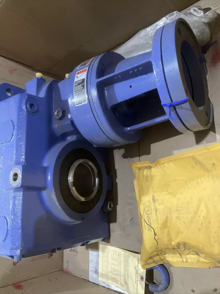 SUMITOMO EHYJS-C6140Y-Y1-39 PA200775 GEARBOX MOTOR 1750 RPM 17.4 HP 39 RATIO