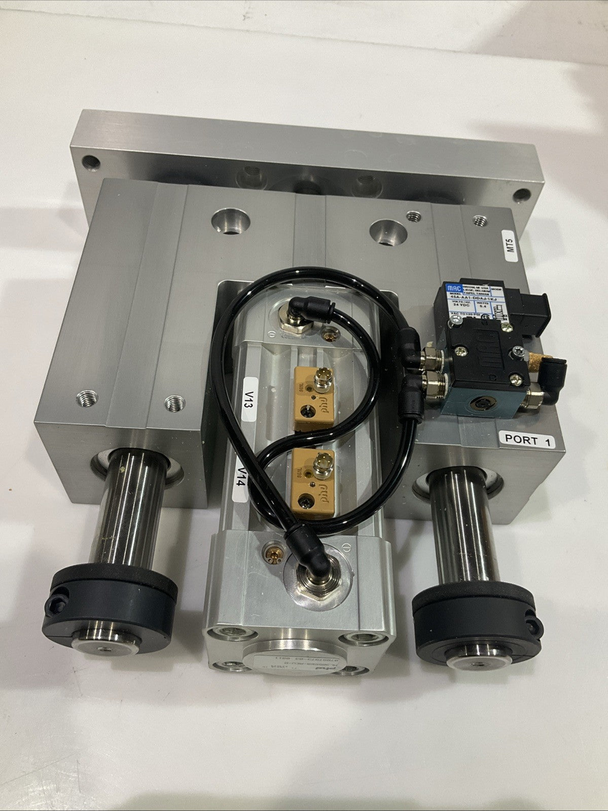 PHD ML305559-REV-D 45A-AA1-DDAJ-1KJ 07897973-03 PNEUMATIC CYLINDER SLIDER Y2M