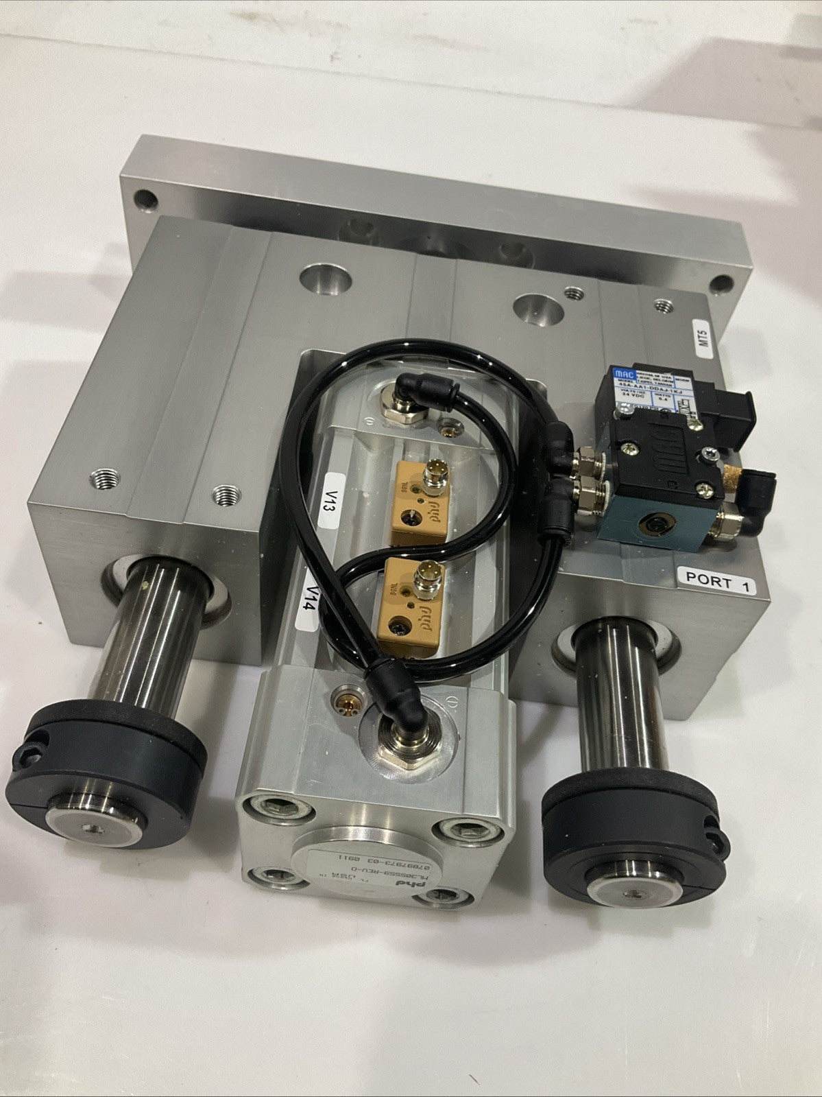 PHD ML305559-REV-D 45A-AA1-DDAJ-1KJ 07897973-03 PNEUMATIC CYLINDER SLIDER Y2M
