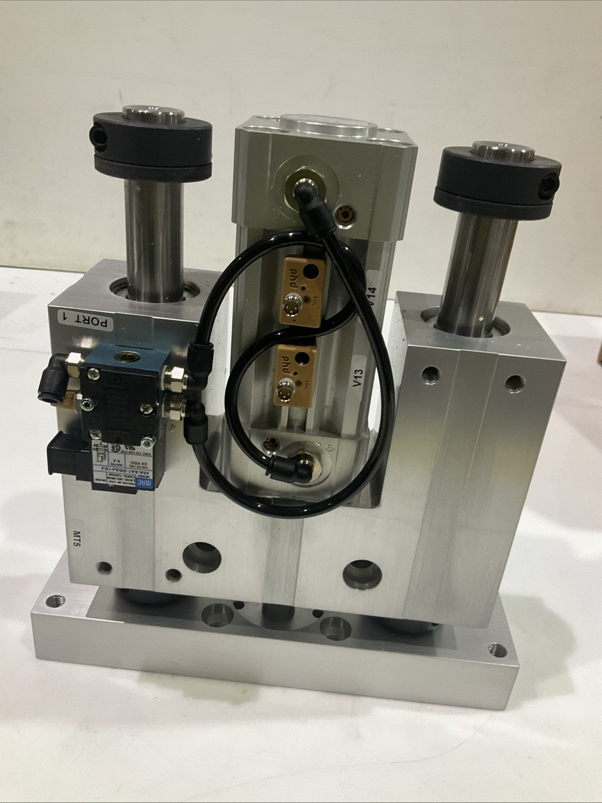 PHD ML305559-REV-D 45A-AA1-DDAJ-1KJ 07897973-03 PNEUMATIC CYLINDER SLIDER Y2M