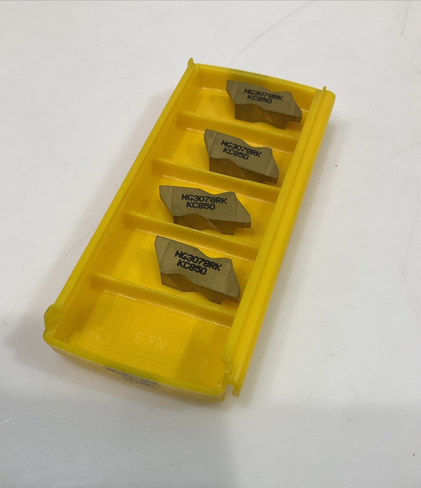 KENNAMETAL NG3078RK KC850 GROOVING CARBIDE INSERT LOT OF 4 Y2M