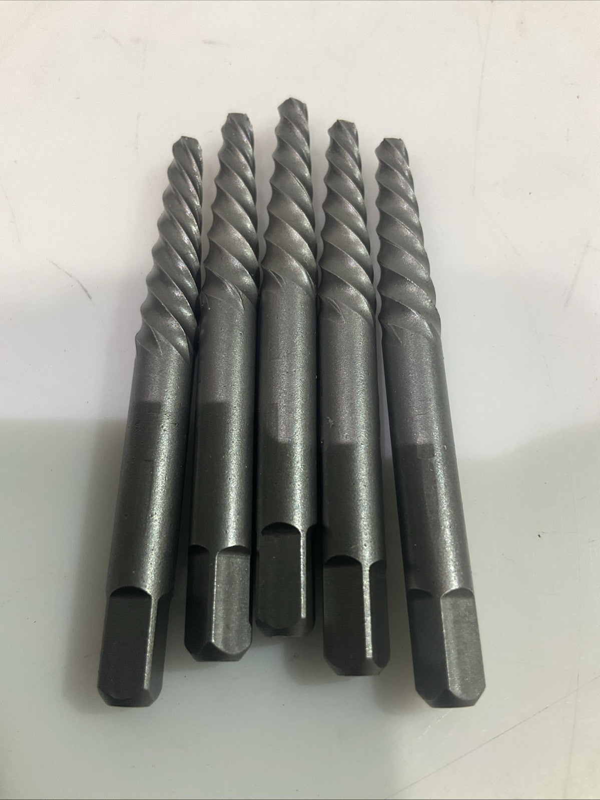CLEVELAND C53653 SPIRAL FLUTE SCREW EXTRACTOR SIZE #3 LOT OF 5 Y2M