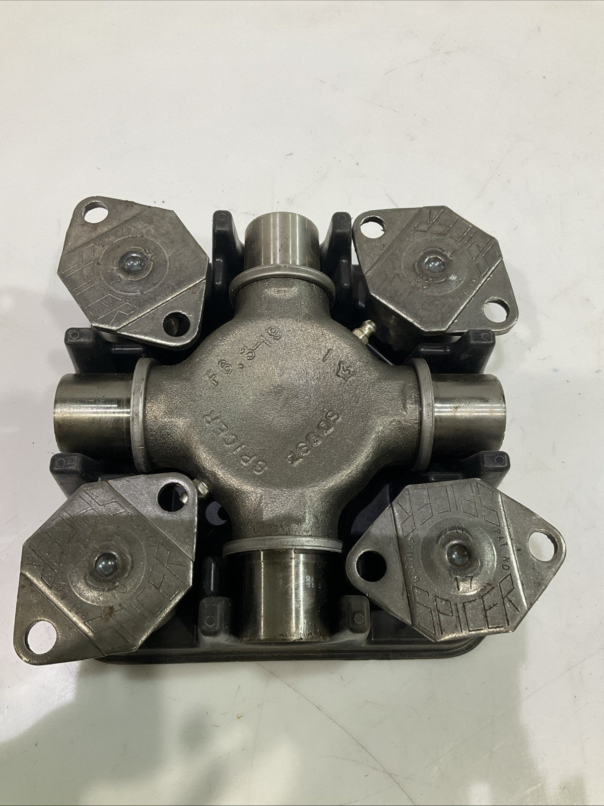 SPICER 5-407X U-JOING KIT 1760 Y2M