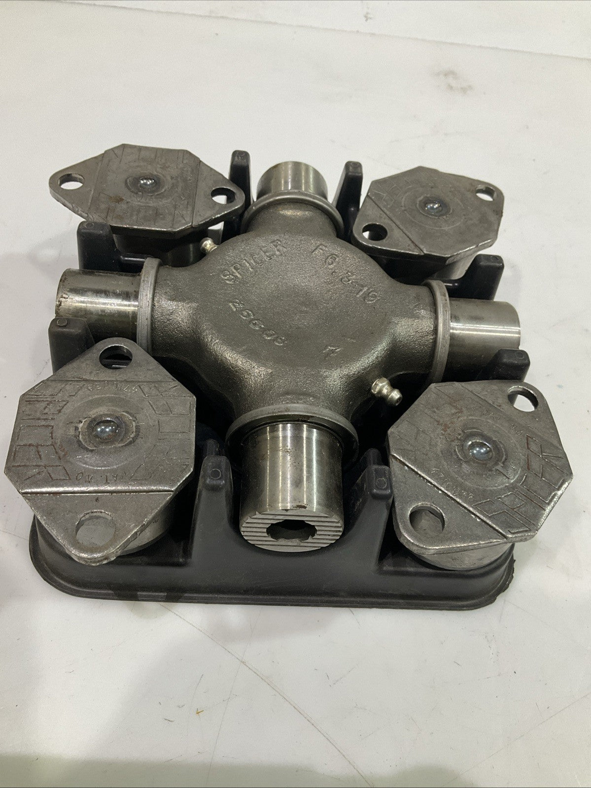 SPICER 5-407X U-JOING KIT 1760 Y2M