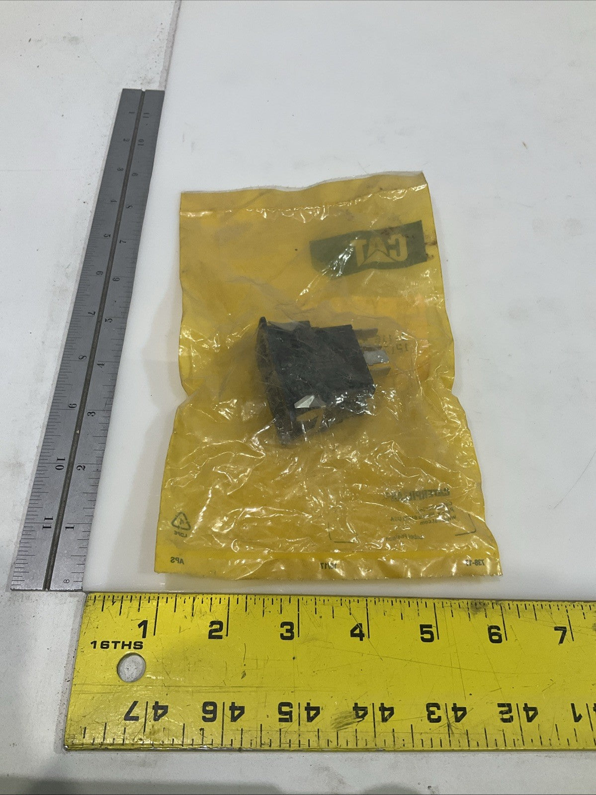 CAT-CATERPILLAR 116-4503 TERMINAL BLADE ILLUMINATED BASIC SWITCH QTY 2 Y2M