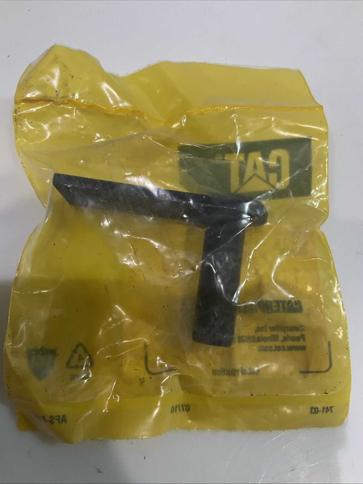 CAT-CATERPILLAR 116-6509 LONG HINGE LOT OF 2 Y2M