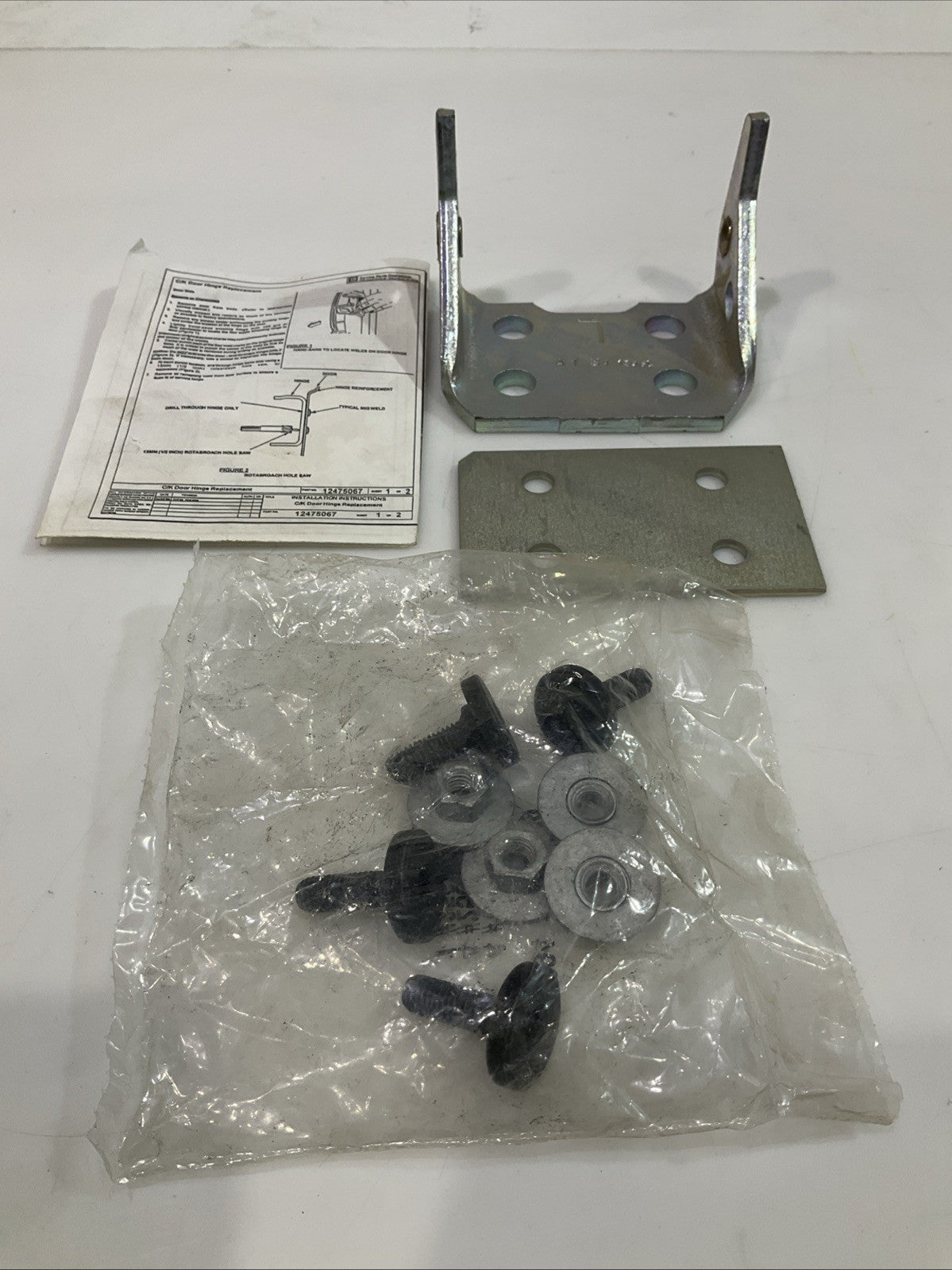 GM GENERAL MOTOR 88979795 DOOR HINGES REPLACEMENT FRONT DRIVER LEFT SIDE Y2M