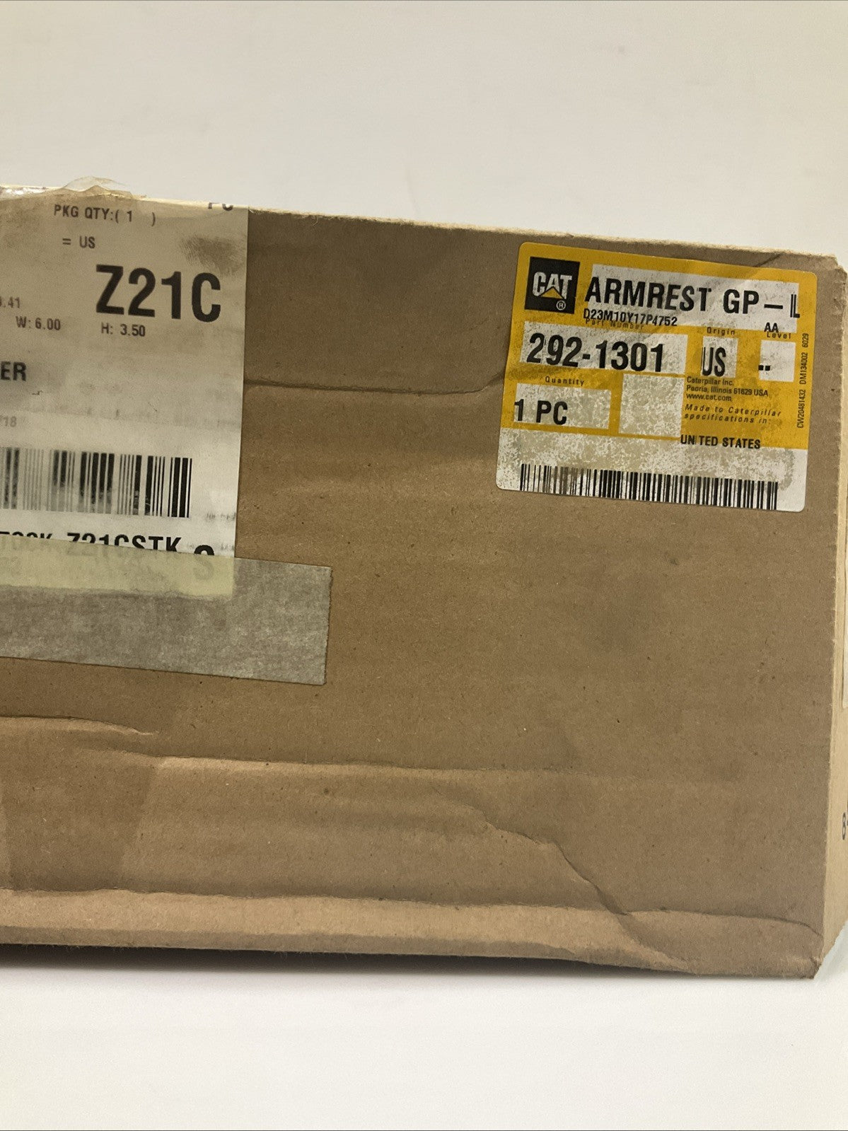 CAT-CATERPILLAR 292-1301 ARMREST ASSEMBLY LH Y2M