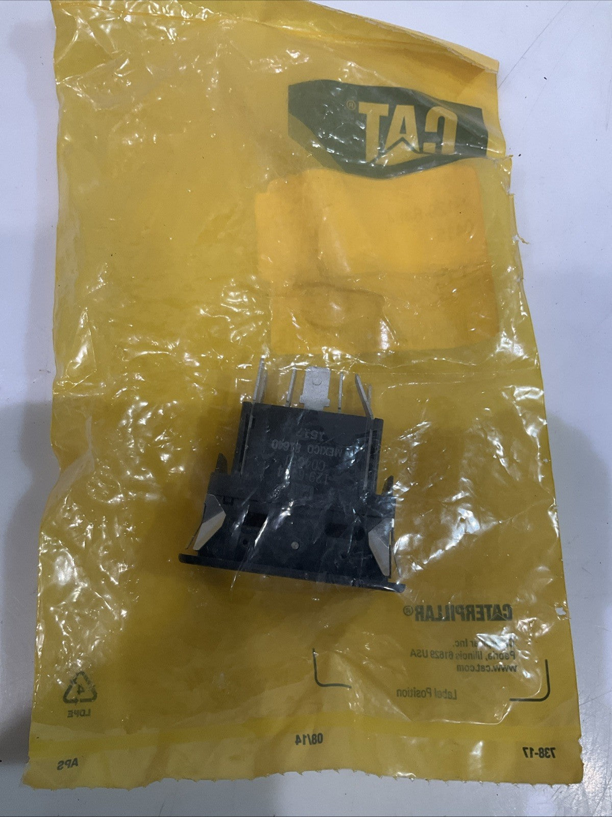 CAT-CATERPILLAR 129-6464 24 VOLTS ILLUMINATED SWITCH LOT OF 3 Y2M