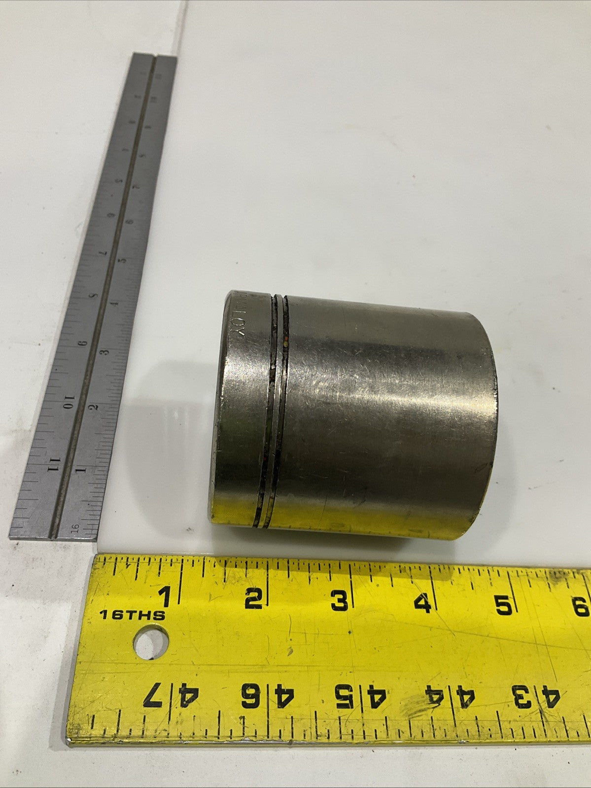 AMSTRONG 13-164 2IN 12 POINT ARMALOY DRIVE SAE SOCKET Y2M
