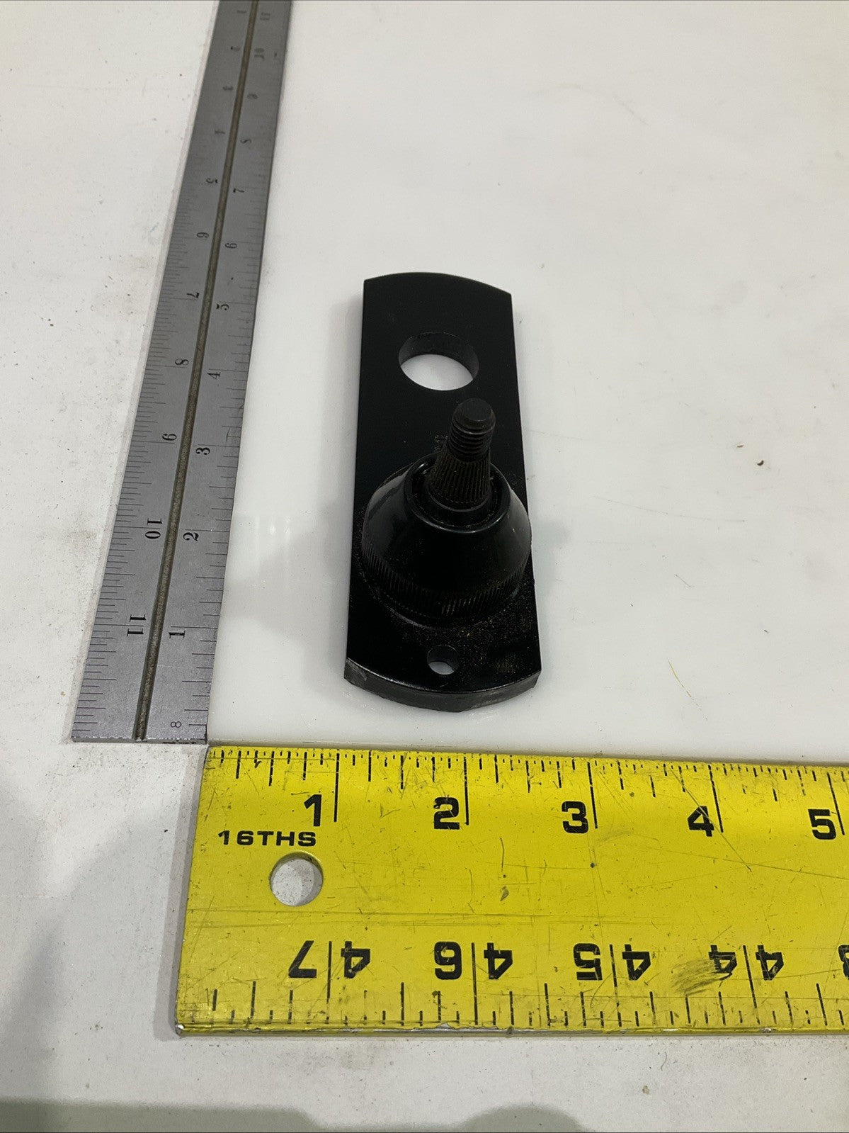 CAT - CATERPILLAR 101-0742 WINDSHIELD WIPER PIVOT Y2M