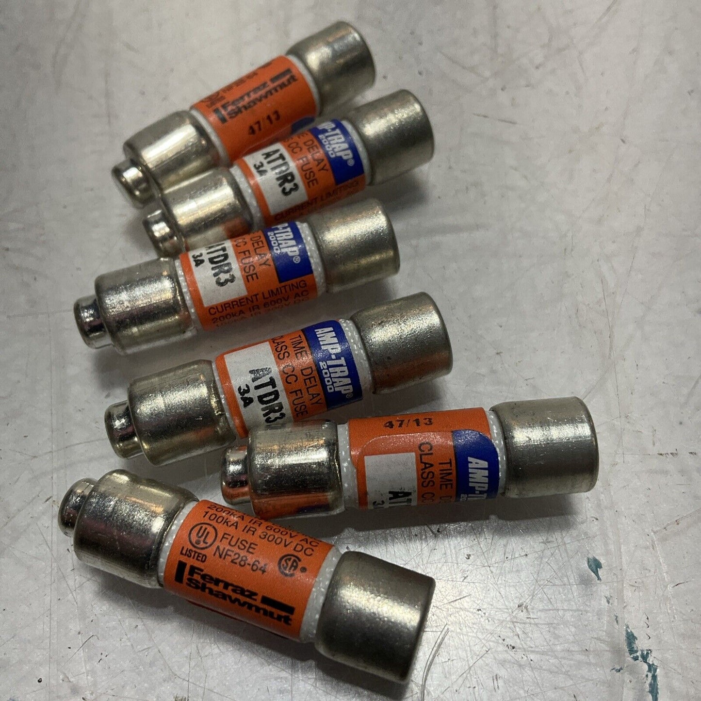 FERRAZ-SHAWMUT ATDR3 AMP-TRAP TIME DELAY LOT OF 6 U3S