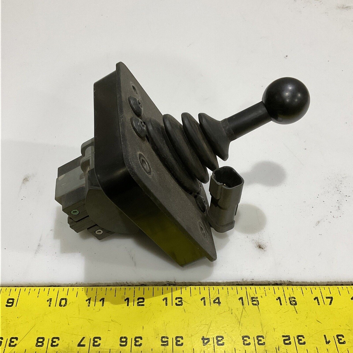 CAT 432-0047 CONTROL GROUP JOYSTICK 107