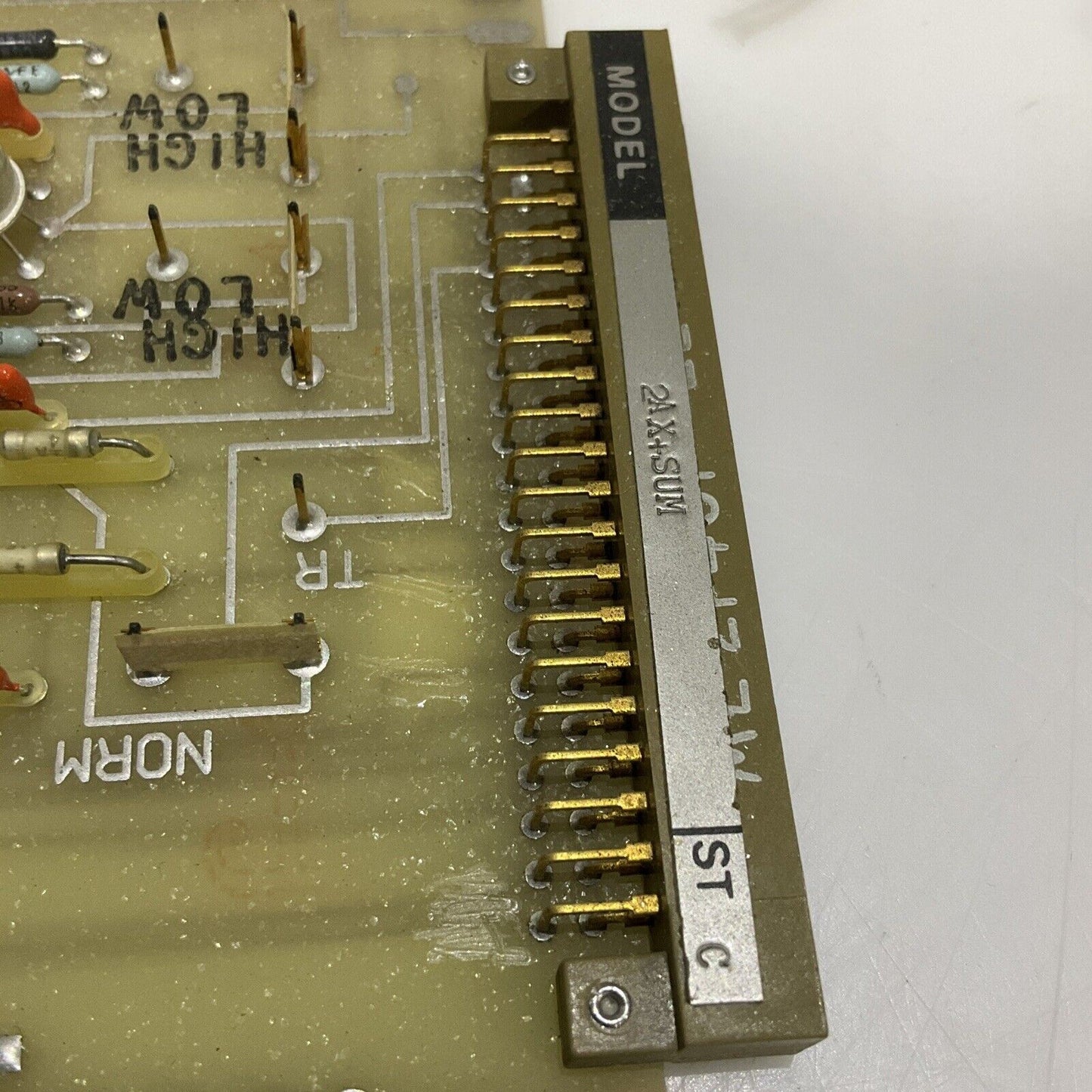 FOXBORO 2AX+SUM SUMMER MODULE 555