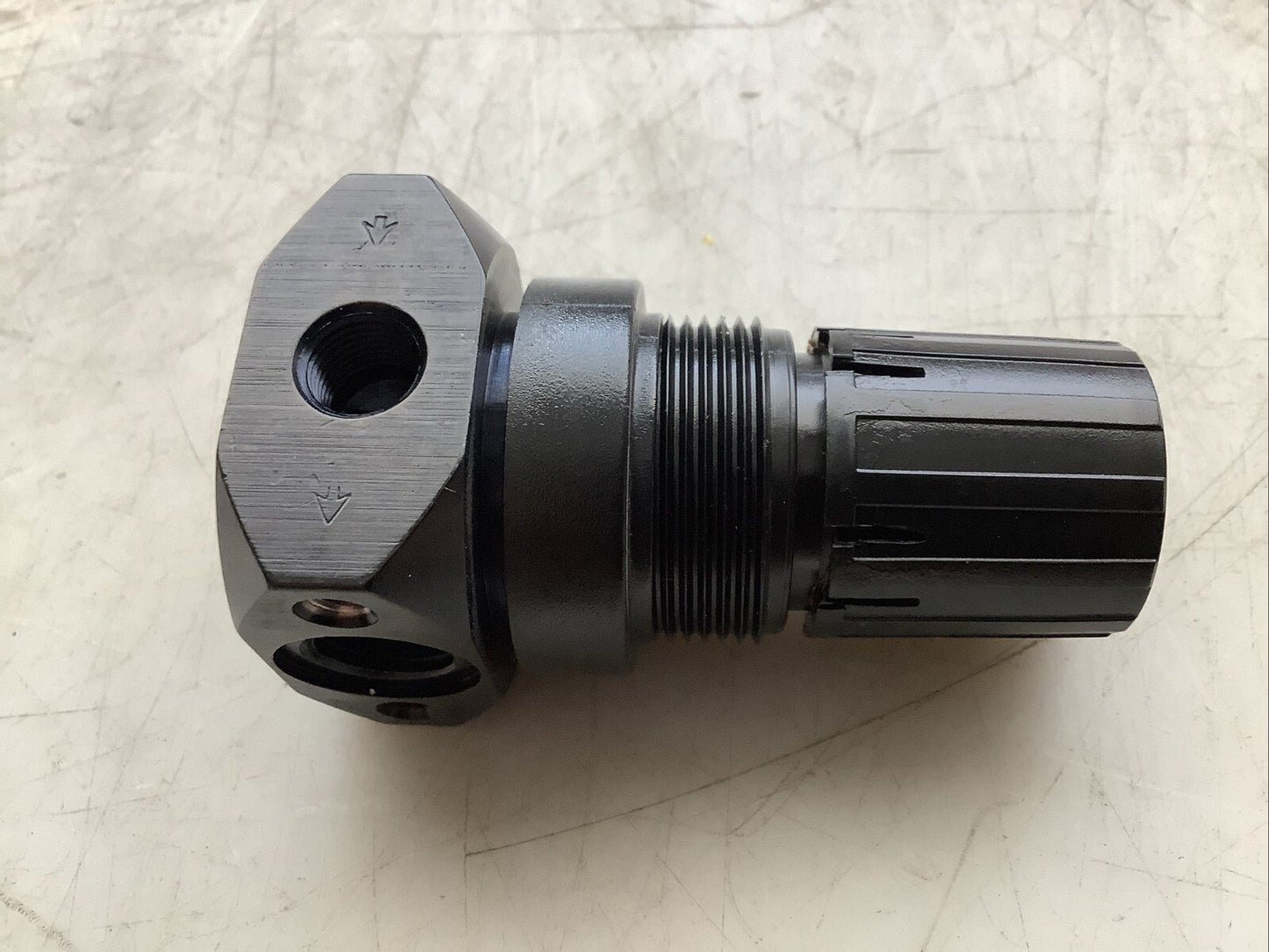 NUMATICS R12R-02 PRESSURE REGULATOR 1/4IN NPT C2H