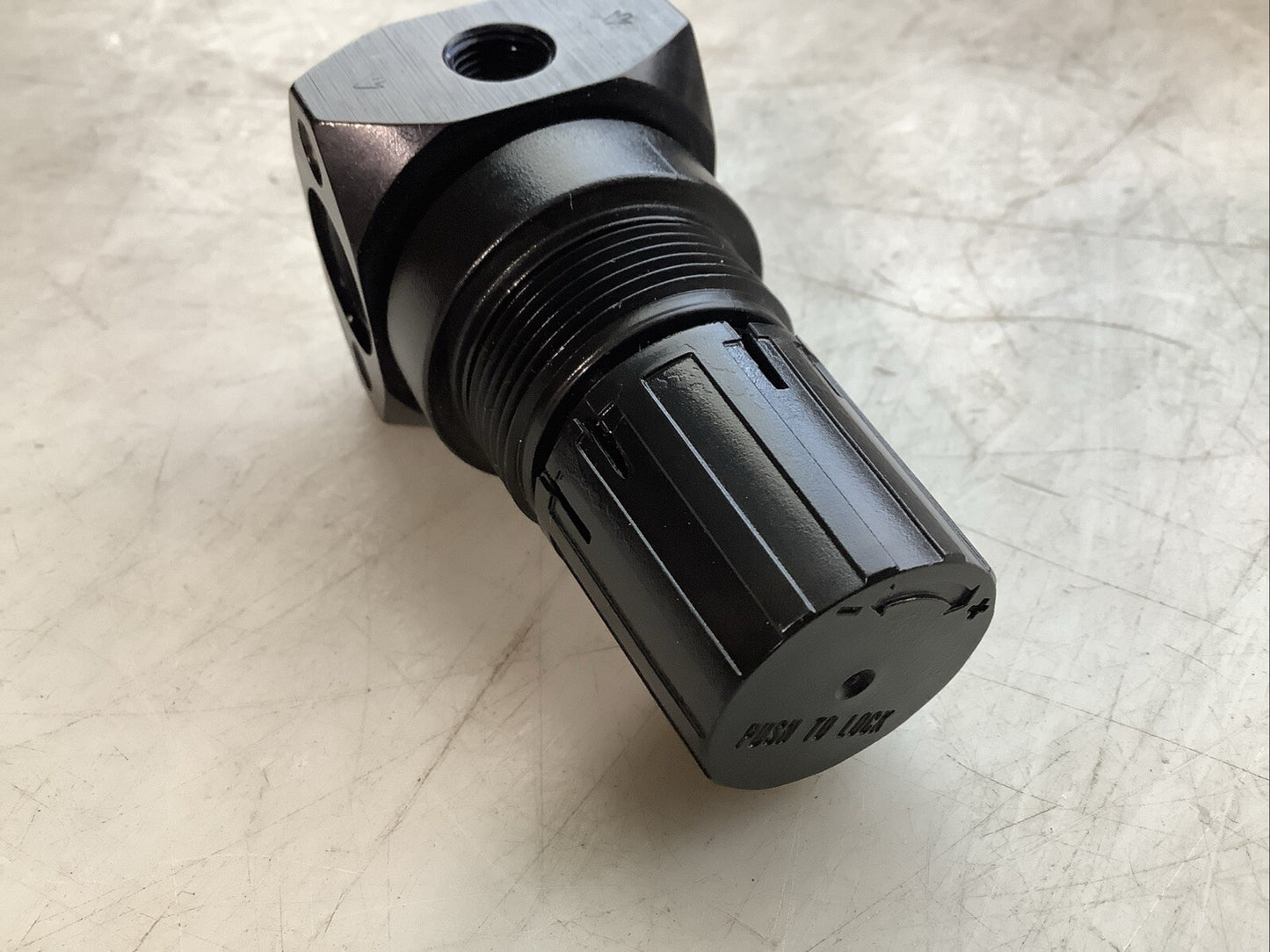 NUMATICS R12R-02 PRESSURE REGULATOR 1/4IN NPT C2H