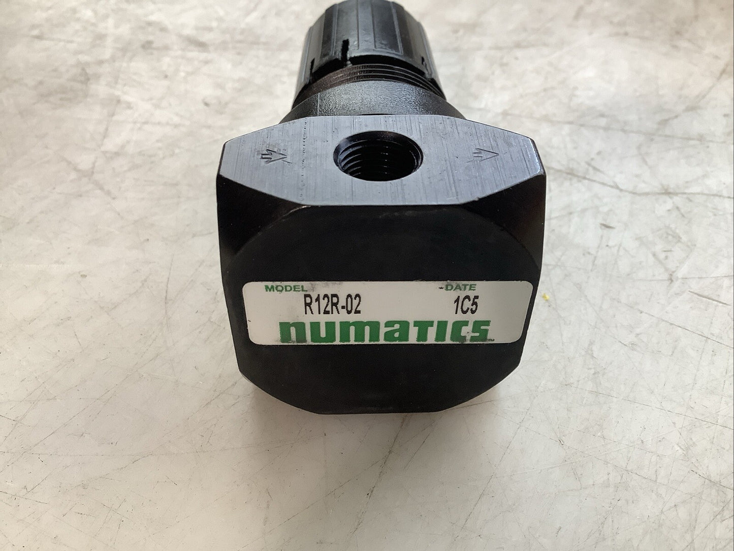 NUMATICS R12R-02 PRESSURE REGULATOR 1/4IN NPT C2H