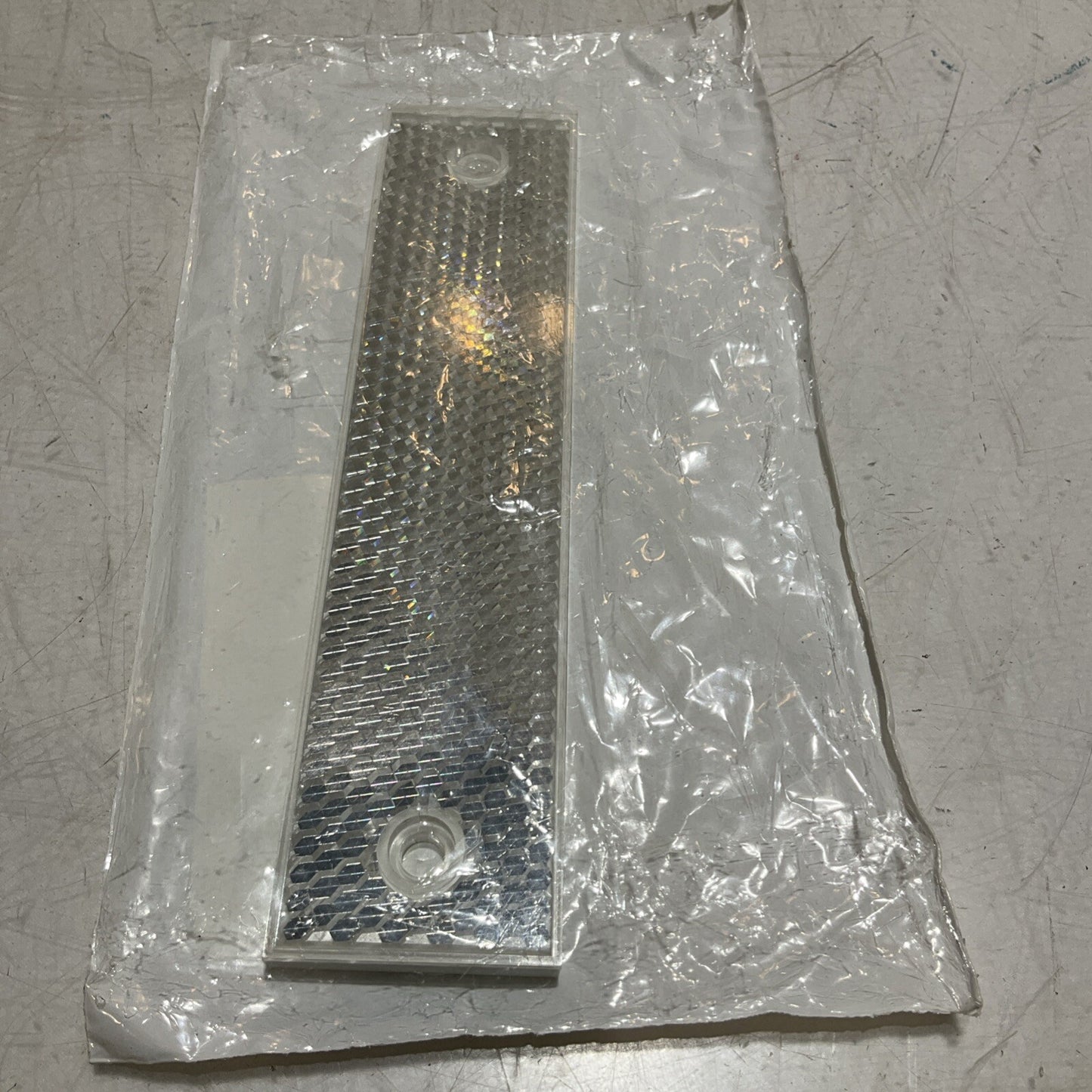 BANNER BRT-180X40A TARGET RETROREFLECTOR 180MMX40MM U3S