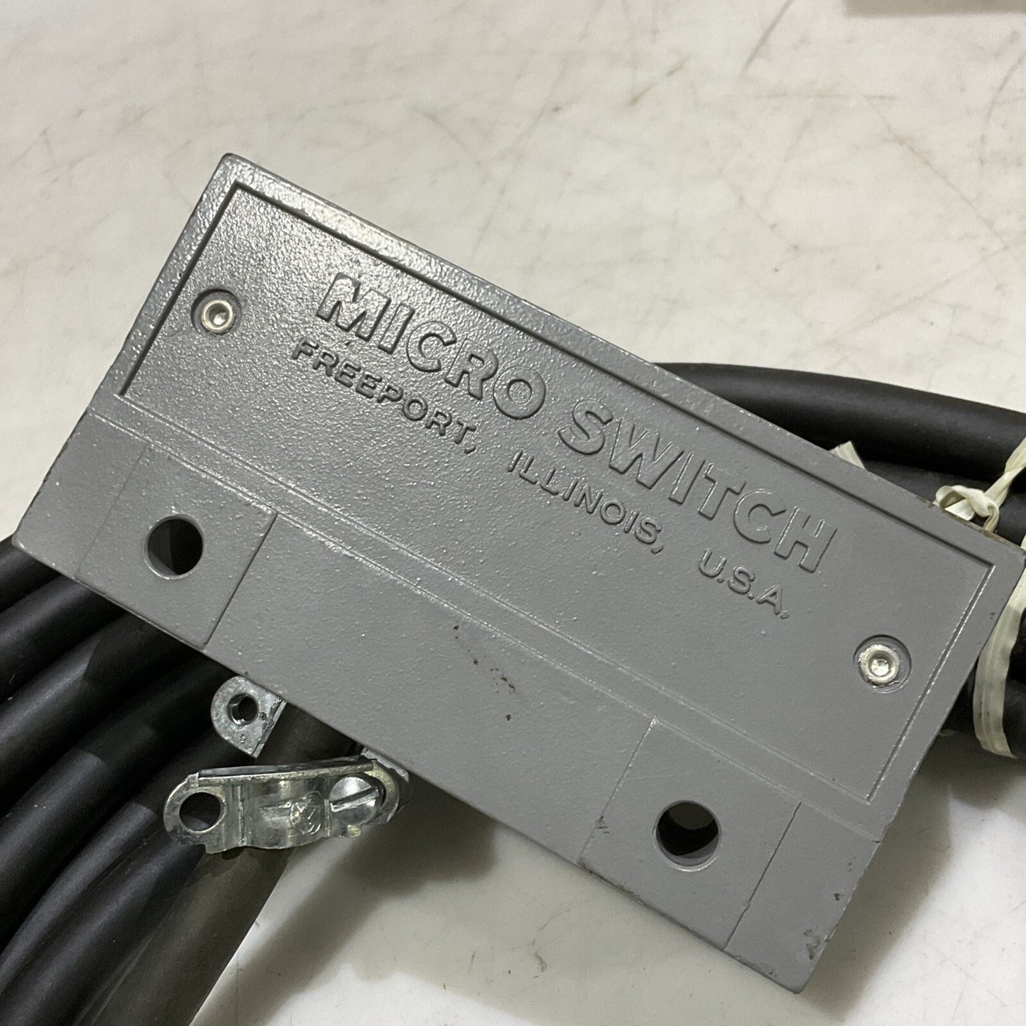 HONEYWELL 20FR2-25 8446 MAGNET ACTUATED REED MICROSWITCH 400V 1A 15W 373