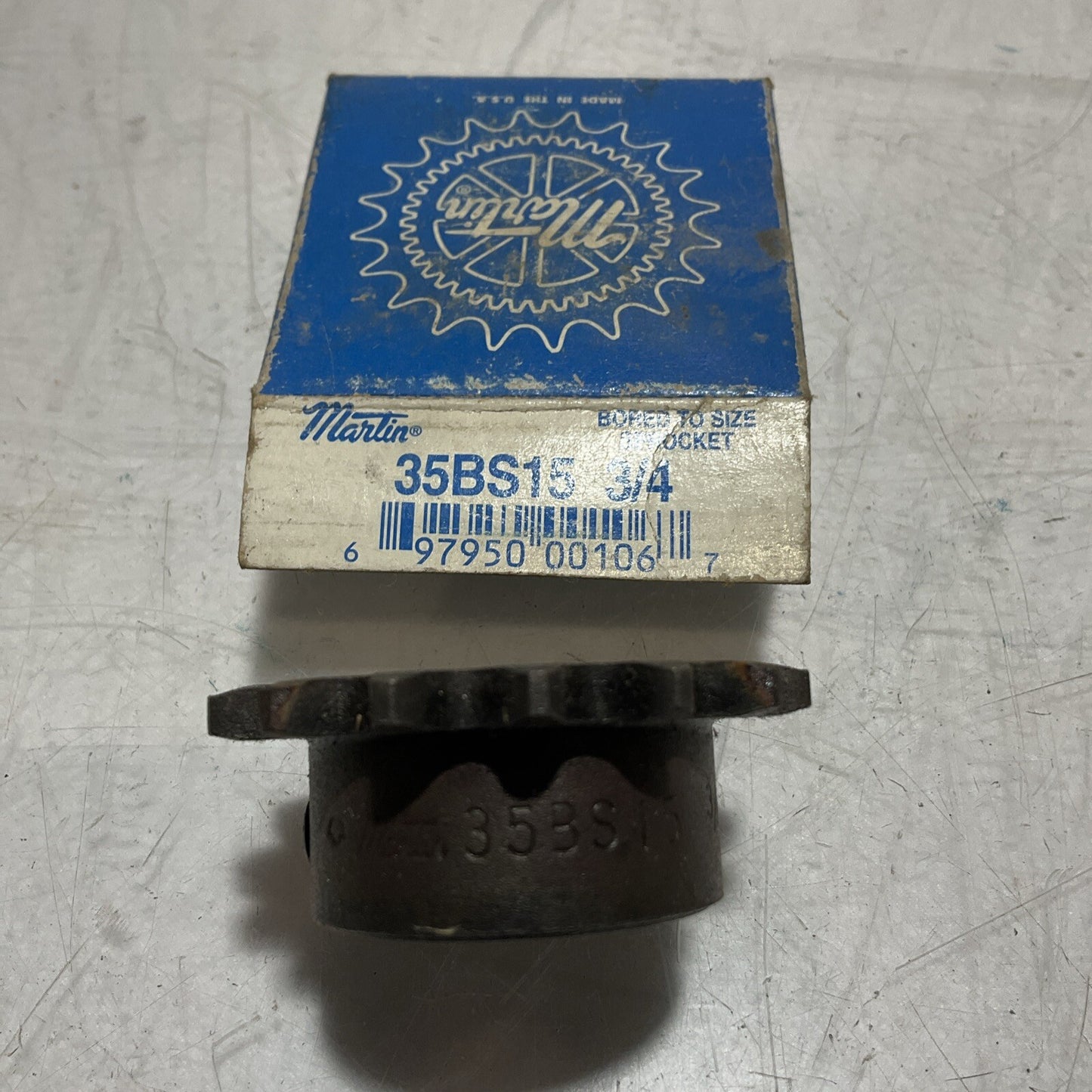 MARTIN 35BS15 3/4 SPROCKET SIZE 35 3/4IN BORE 3/8IN PITCH 15 TEETH LOT OF 3 678