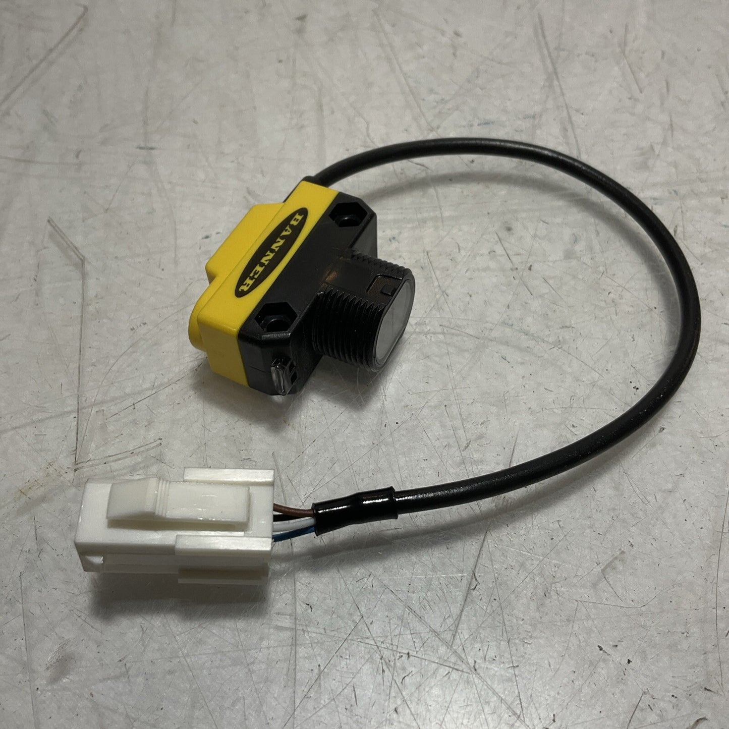 BANNER QS18VP6LP-77853 PHOTOELECTRIC SENSOR PNP,DO W/4-PIN CONN LOT OF 3 U3S