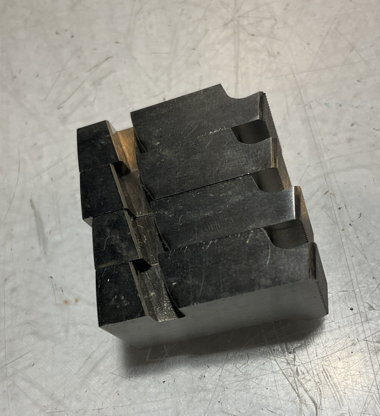 TRW GREENFIELD THREAD CHASER 9/16 D SUPER 1/4-40NS 45 CHAM 10FG 333 LOT OF 2 U3S